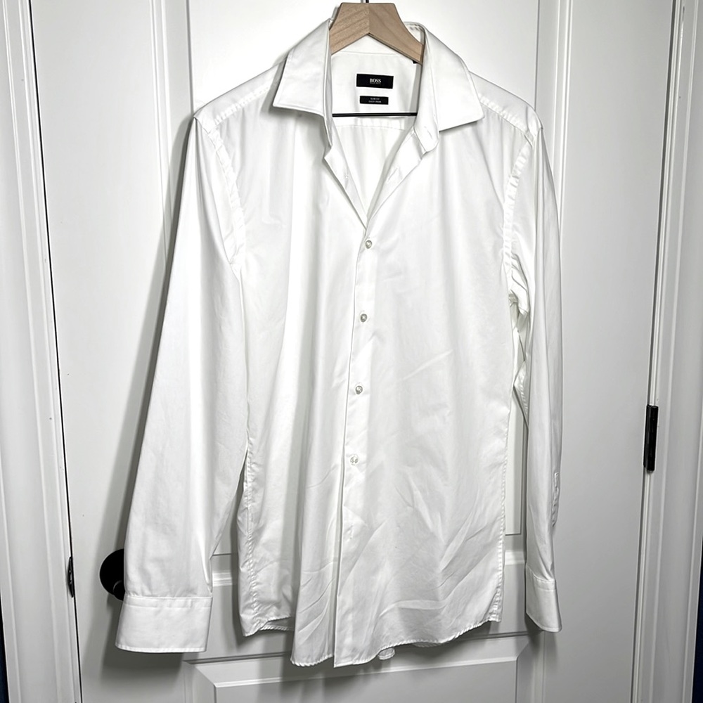 Boss slim fit 41/16.  Men’s dress shirt.